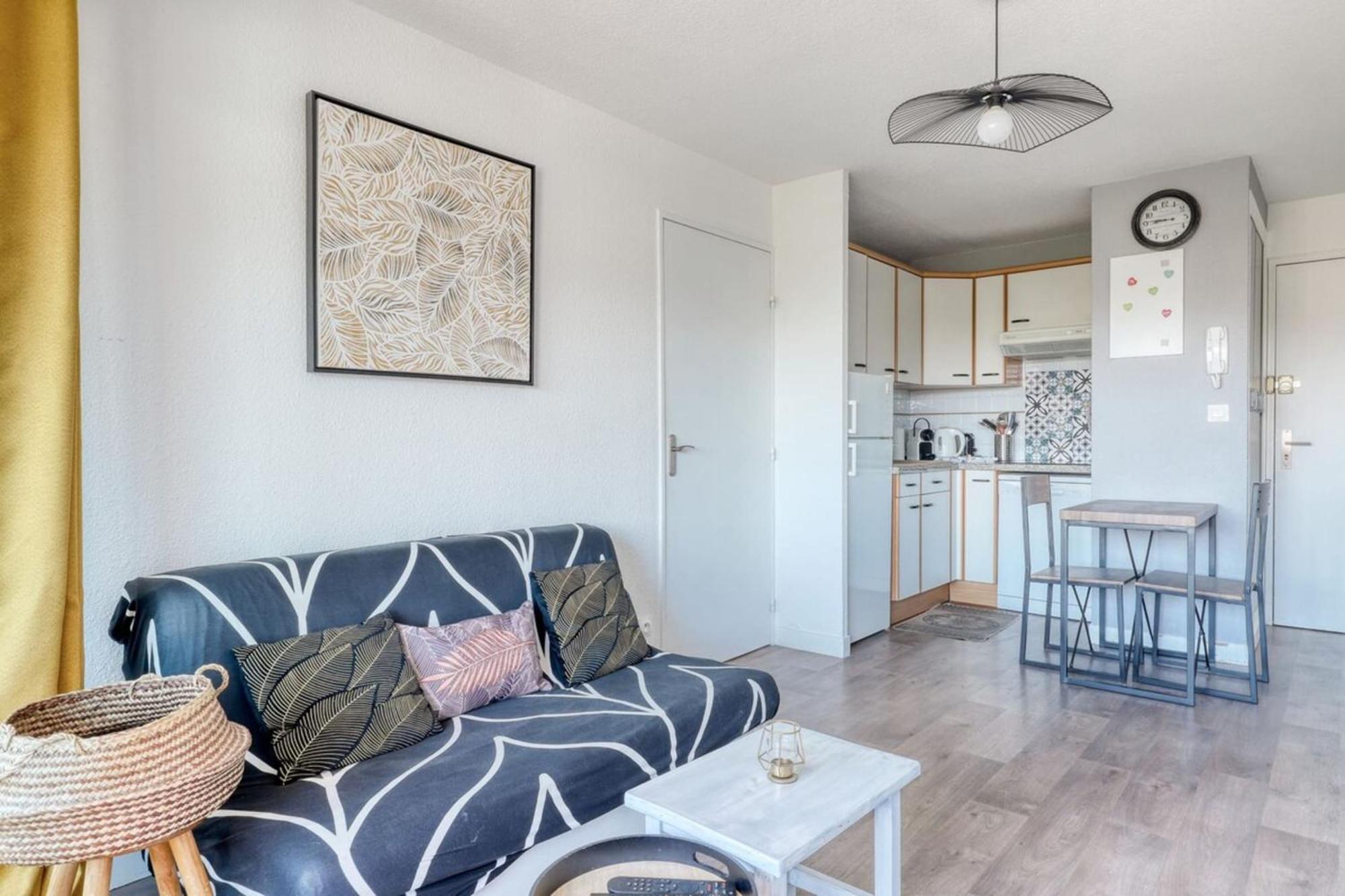 T2 600 M From The Beach! Air-Conditioned Le Lavandou Eksteriør bilde